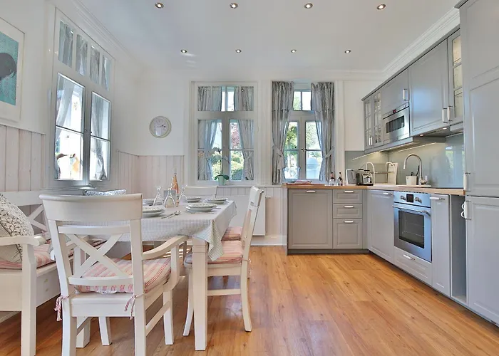 Schoeneck Schoeneck 1 * Scharbeutz